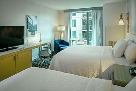 Queen Room with Two Queen Beds - Mobility Access