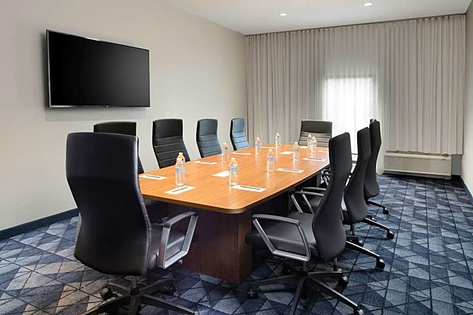 Courtyard by Marriott New Orleans Metairie
