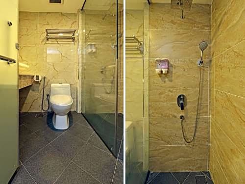 Capital O 90130 Sawadee Hotel