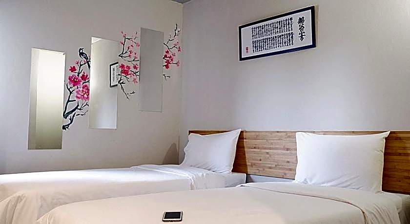 IZEN Budget Hotel & Residences (Plus)