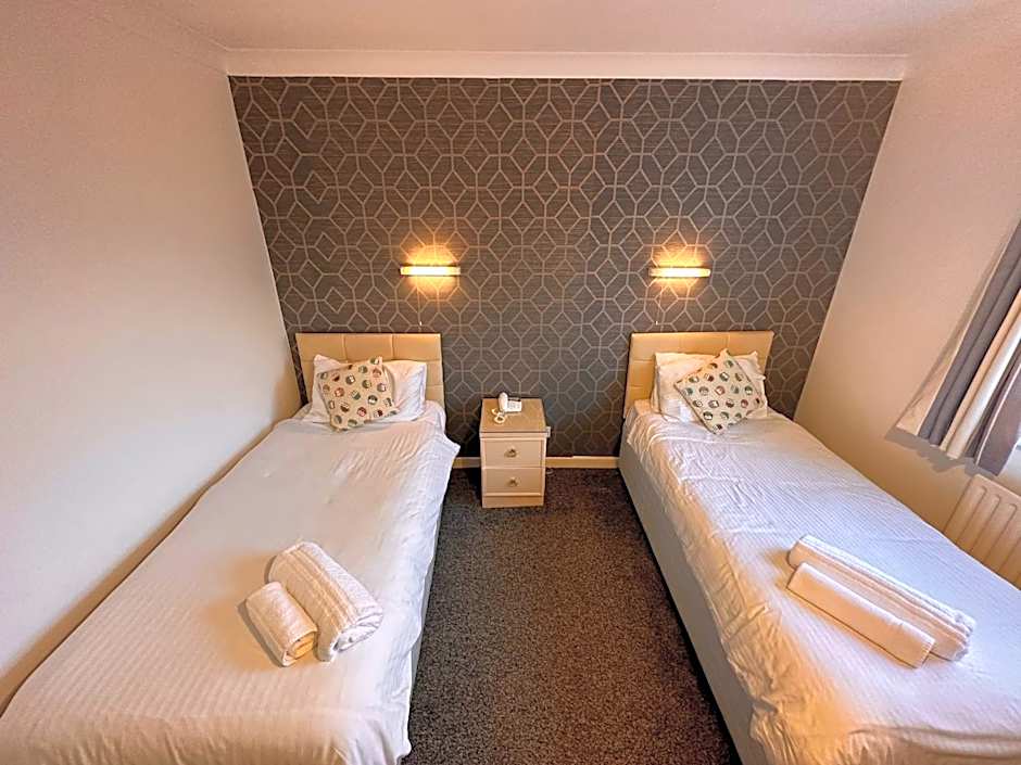 Pine Lodge Hotel & Restaurant Mansfield