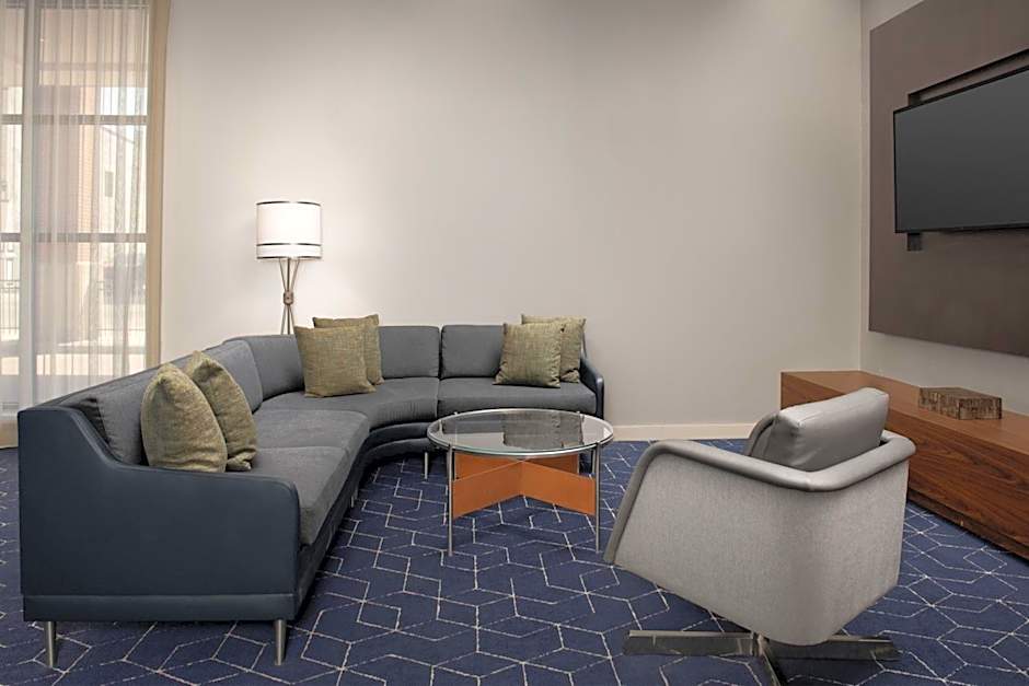 Courtyard by Marriott Syracuse Downtown at Armory Square