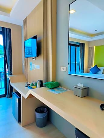 Superior Twin Room with Pool View