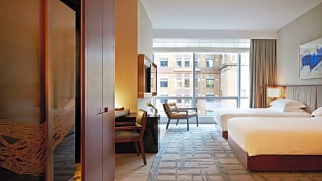 2 Double Beds with City View