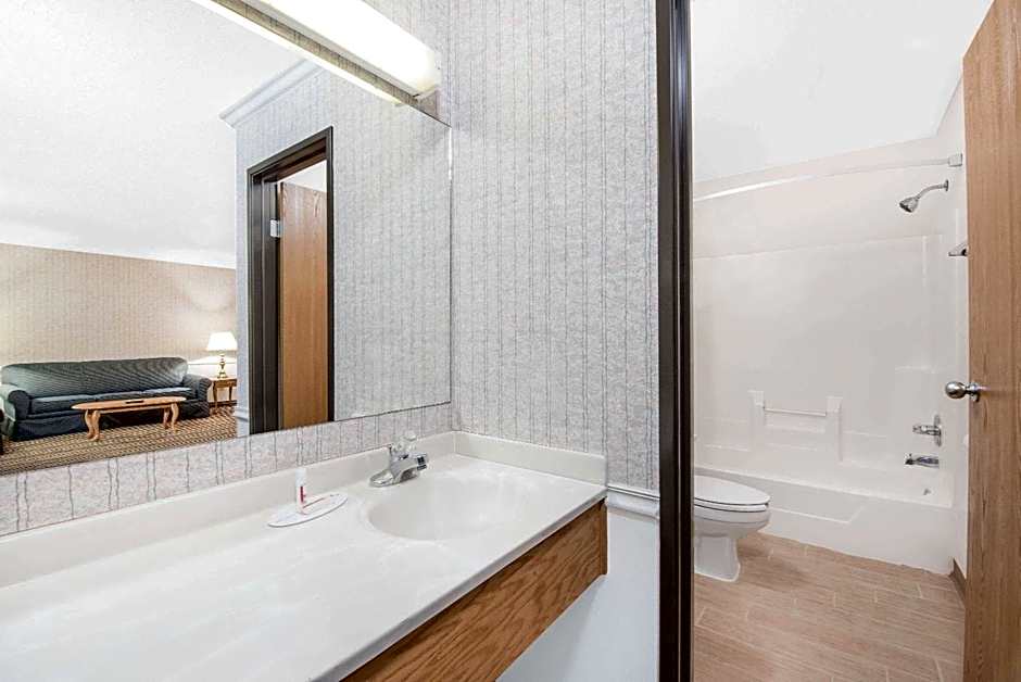 Wrangler Hotel Morris