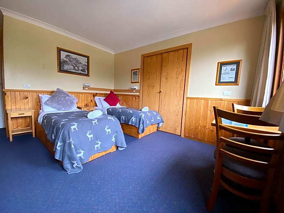 Foto 1 di 6 di 1 Double Bed or 2 Beds