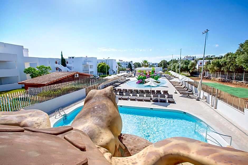 MarSenses Ferrera Blanca Hotel Family