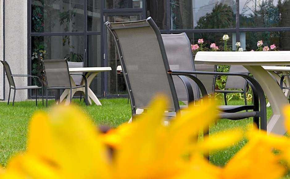 Centre De Congres Et Hotel La Sagueneenne