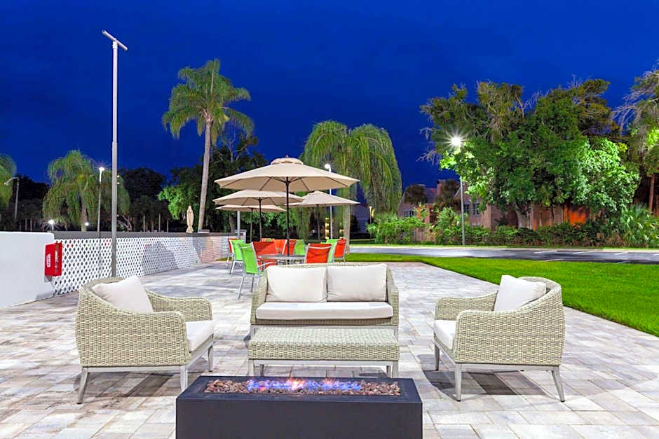 Nobile Hotel Parkway at Celebration Orlando