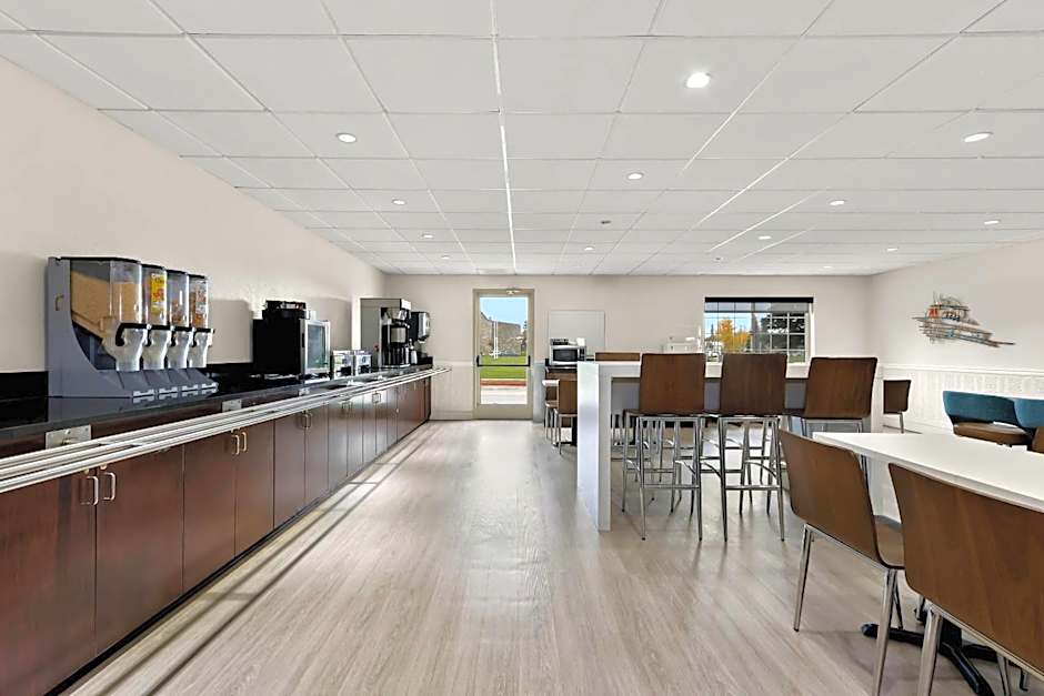 Clarion Suites Anchorage Downtown