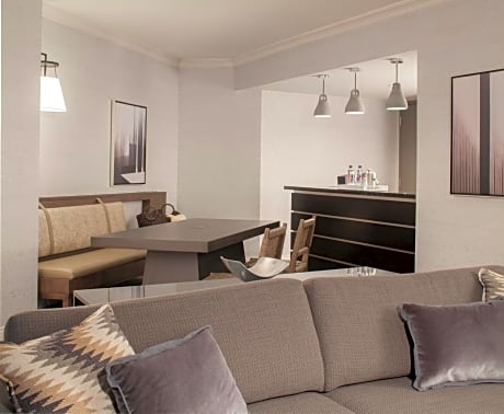 Plaza Suite, 1 Bedroom Suite, 1 King