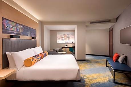 Aloft Premium King Room