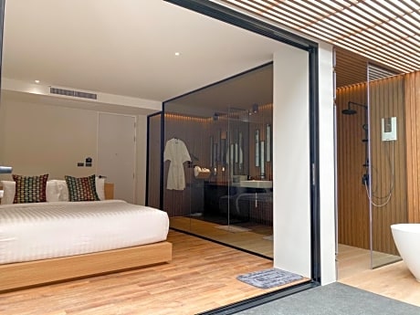 Double Room with Spa Bath