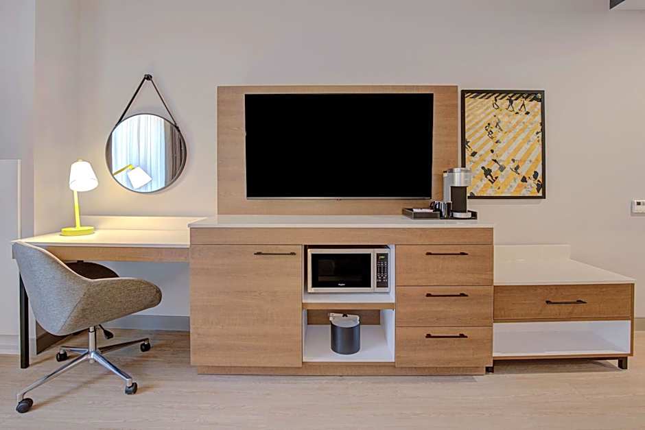 Hampton Inn By Hilton Montreal Downtown, Qc