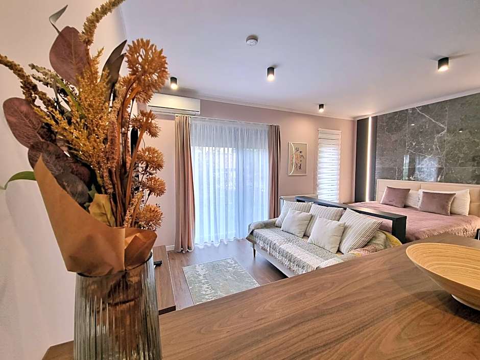 Panorama Deluxe Aparthotel