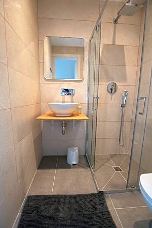 Double or Twin Room with Private Bathroom