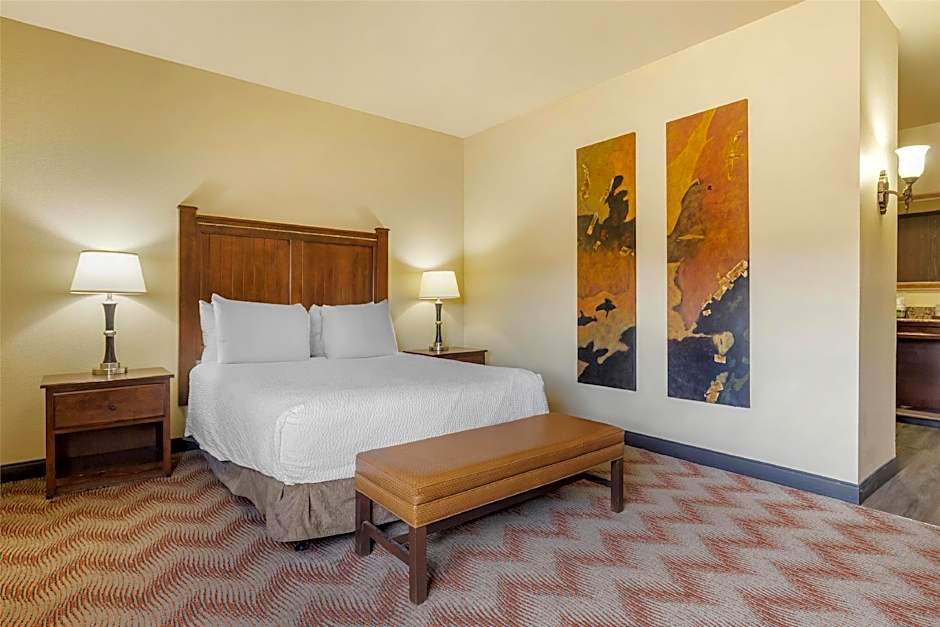Best Western Plus Cimarron Hotel & Suites