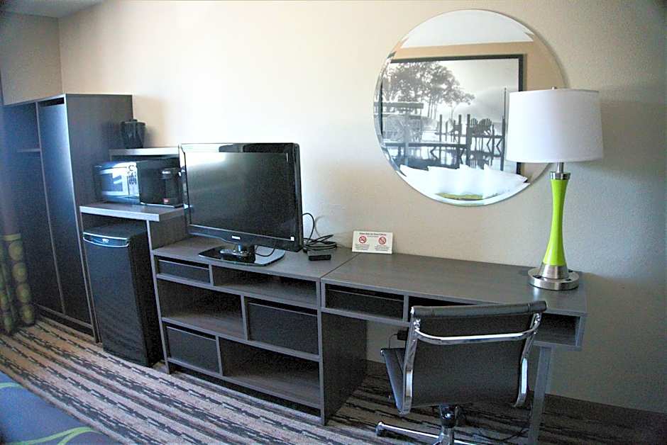Super 8 by Wyndham Spirit Lake/Okoboji