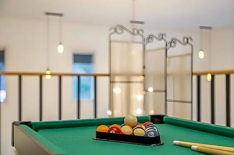 Vivaldi white house in vally