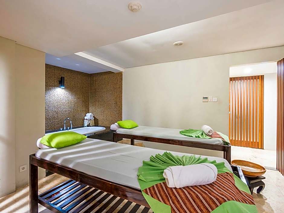 Grand Whiz Hotel Nusa Dua Bali