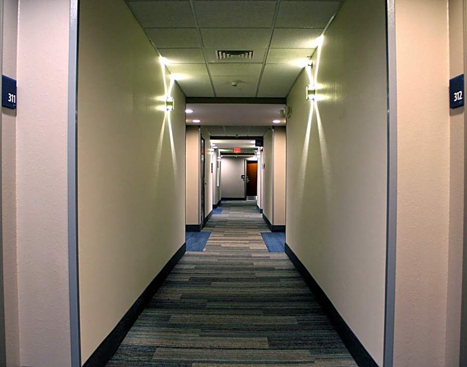 Holiday Inn Express Hotel & Suites Somerset Central By IHG