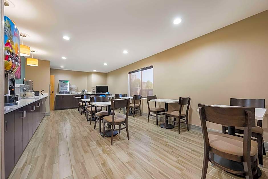 Sleep Inn & Suites Cullman I-65 exit 310