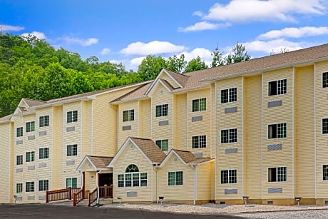 Microtel Inn & Suites By Wyndham Bryson City