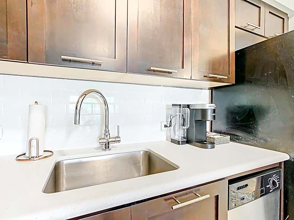 1Bed/1Bath Pet Friendly Condo at the Melia