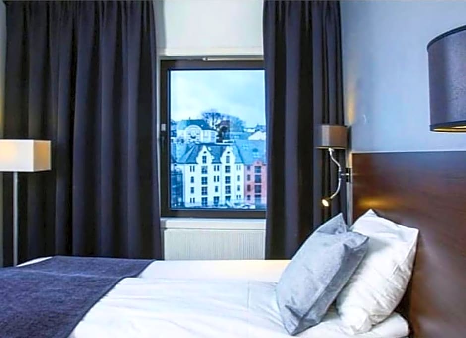 First Hotel Atlantica