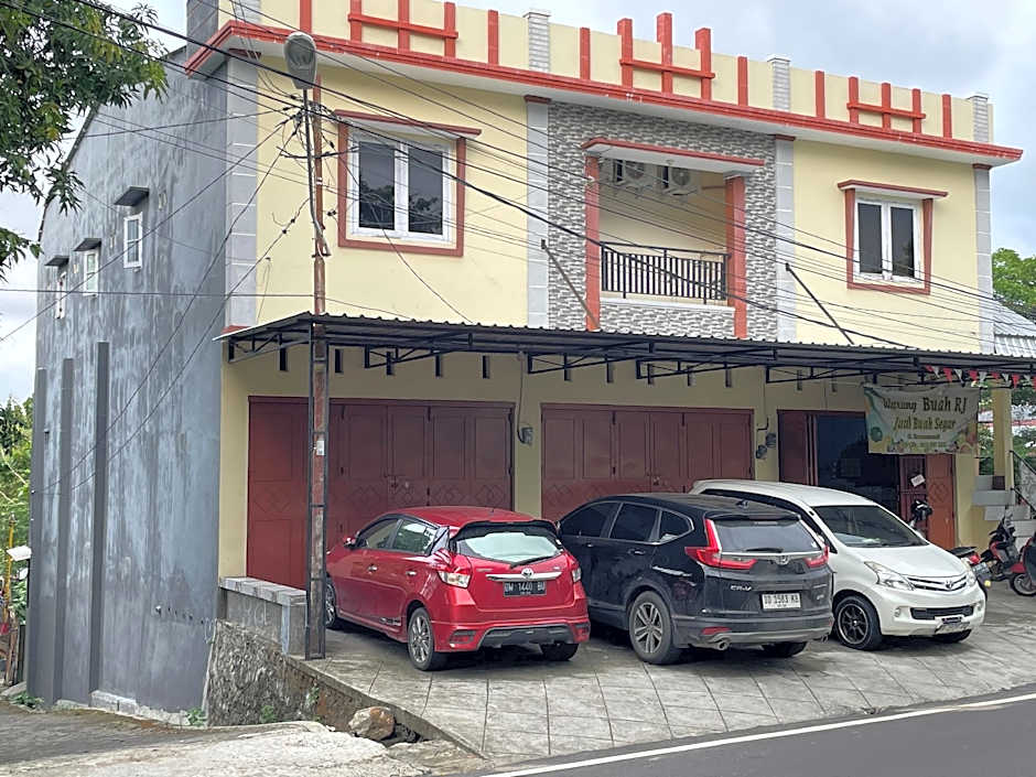 OYO 93412 Kost Irma Syariah Near UPTD SMP Negeri 8 Parepare