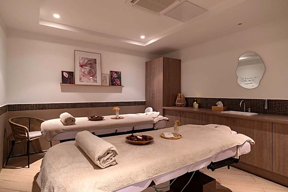 Zenitude Hotel la Valadiere, an Ascend Collection Hotel