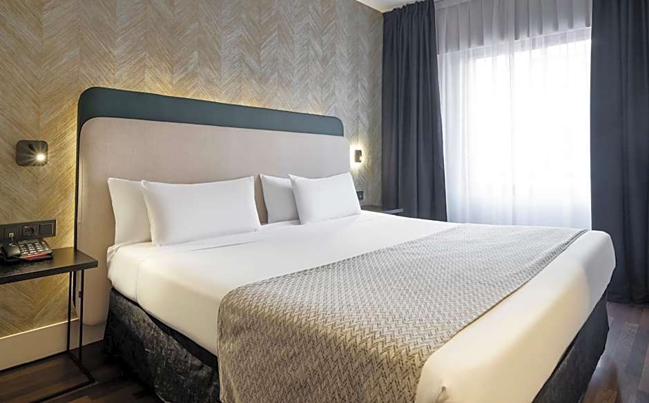 Ilunion Suites Madrid