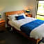 Island Breeze Motel