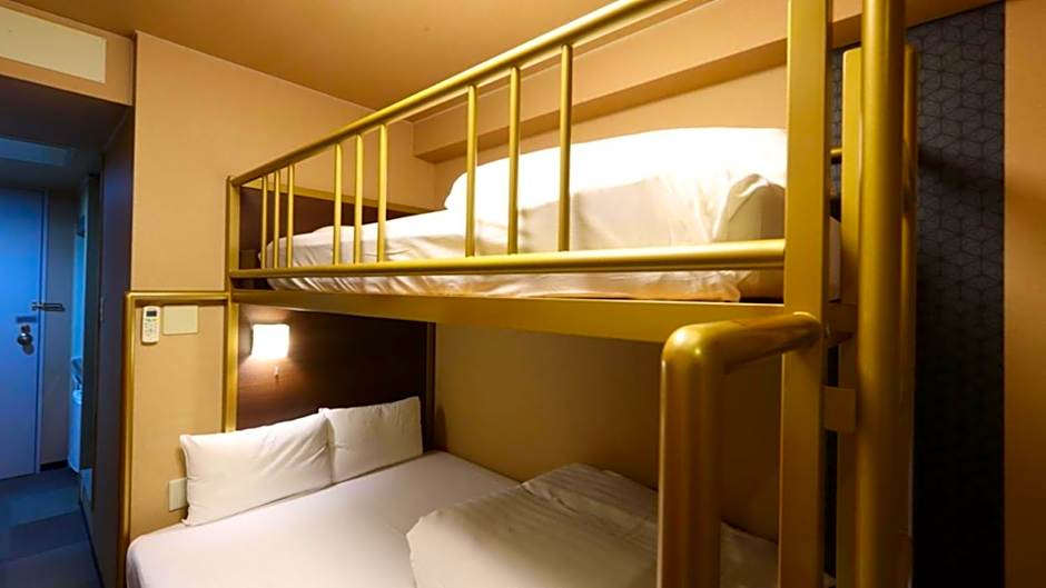 Foto 1 dari 4 — Twin Room with Bunk Bed - Non-Smoking