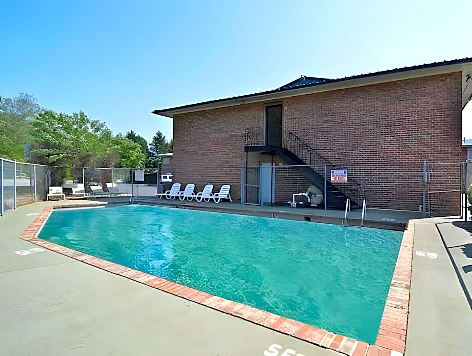 Motel 6-East Ridge, TN
