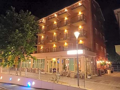 Hotel Serafini Misano Adriatico FREE PARKING
