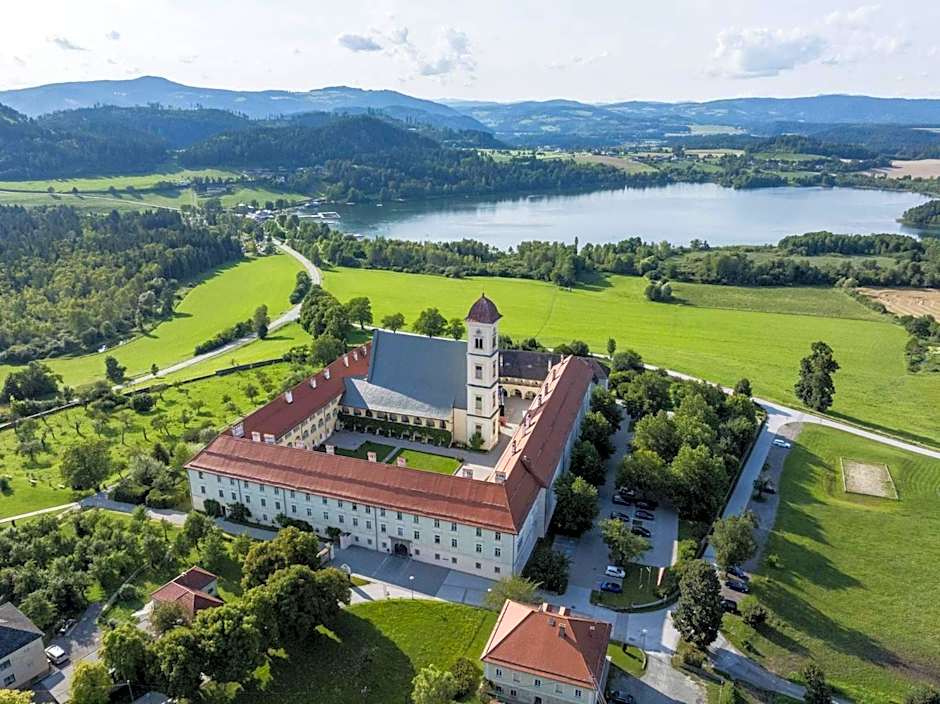 Stift St. Georgen am Längsee
