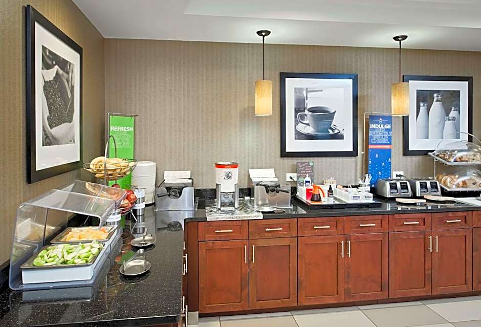 Hampton Inn & Suites Ocean City Bayfront-Convention Center