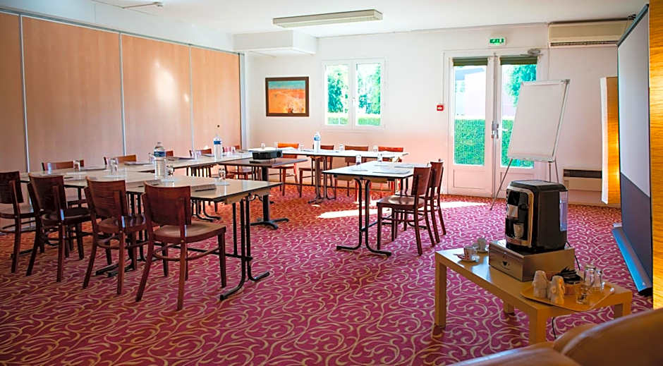 Brit Hotel Blois - Le Préma