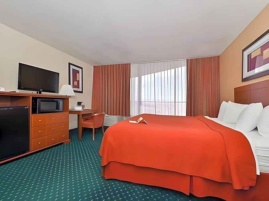 QUALITY INN VIEW OF LAKE POWELL - PAGE