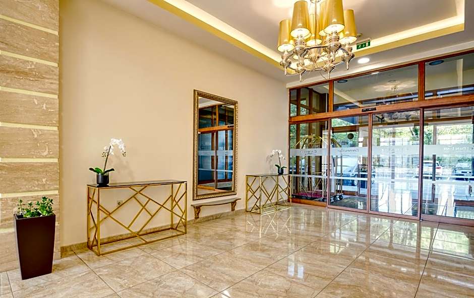 Apart Hotel Golden Line