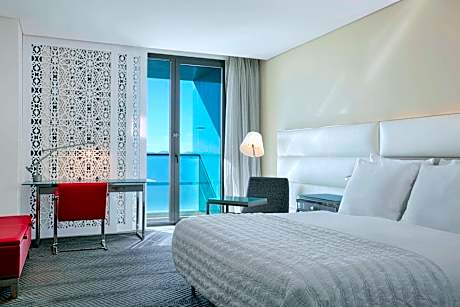 Premium Room, 1 Queen Bed