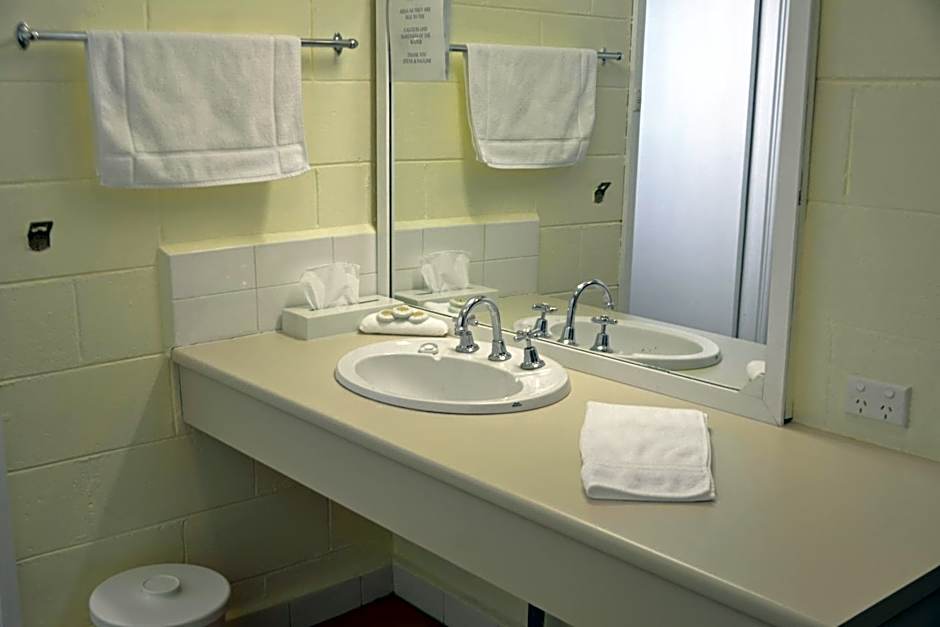 Charles Sturt Motor Inn