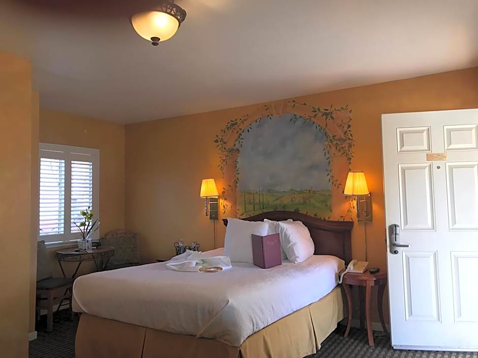 Photo 1 of 4 of 1 King Bed