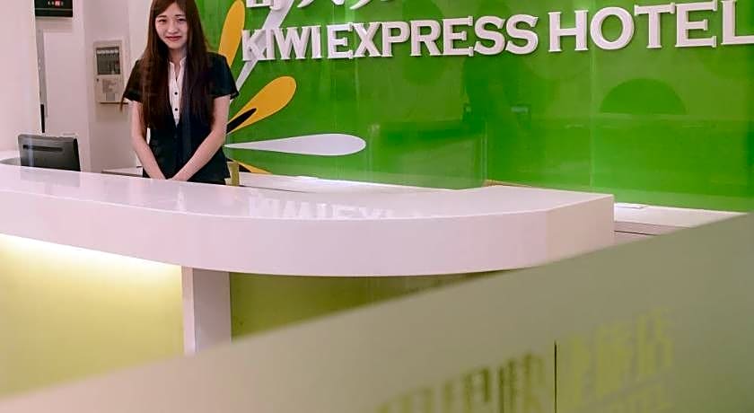 KIWI EXPRESS HOTEL-Taichung Station Branch 1