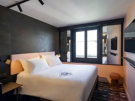 Comfort Double Room - Street Side