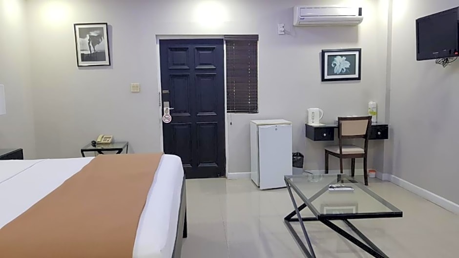 Christar Villas Hotel