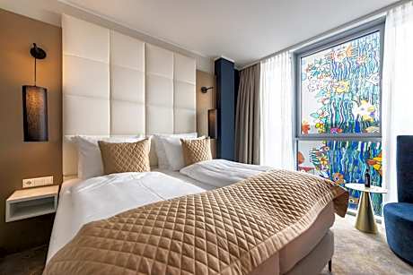 Double Room with Atrium View