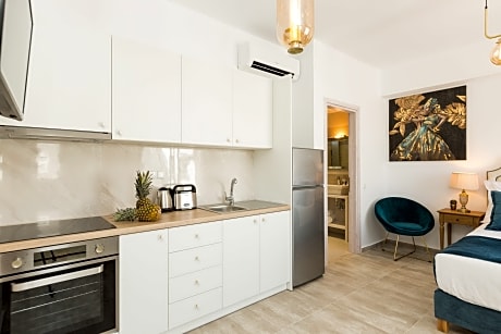 Junior Suite with Pool View