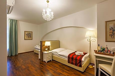 Executive Family Room